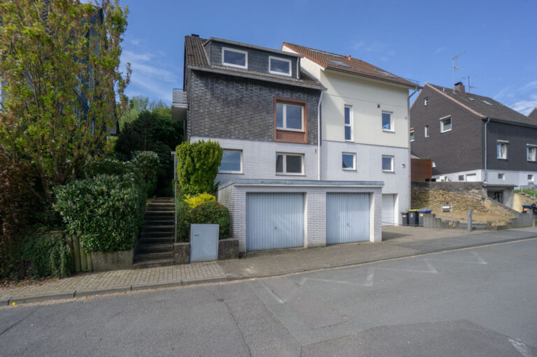 Straßenansicht