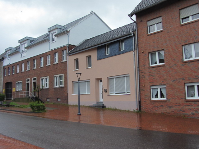 Straßenansicht 2