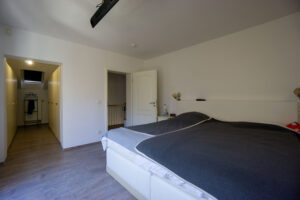 Schlafzimmer (2)