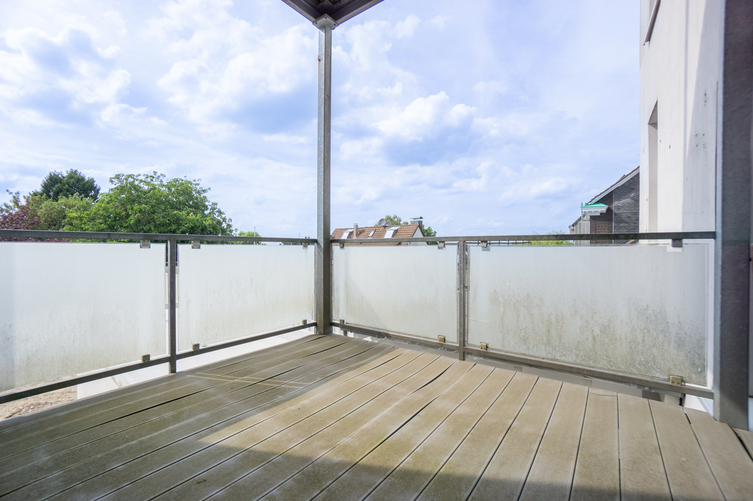 1. OG Balkon