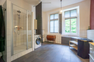 OG Badezimmer (2)