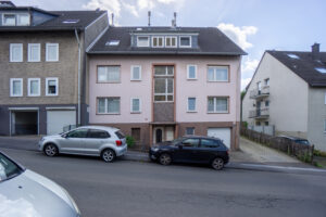 Straßenansicht (2)