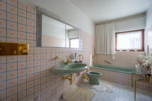 UG Badezimmer 1