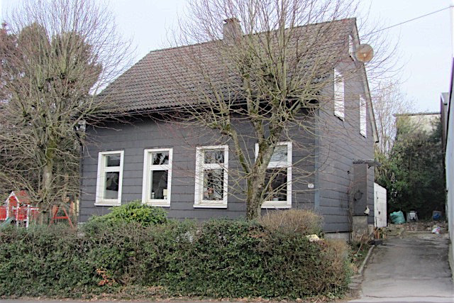 Freistehendes Einfamilienhaus in attraktiver Lage von Remscheid-Fürberg