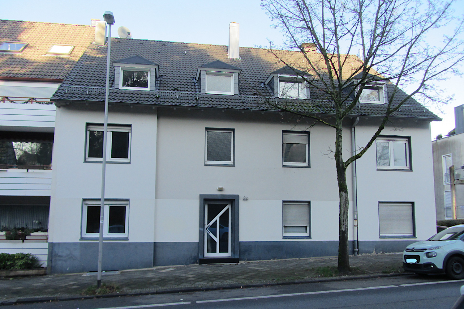 Citylage! Renovierte 2-Zimmerwohnung mit großzügiger Terrasse