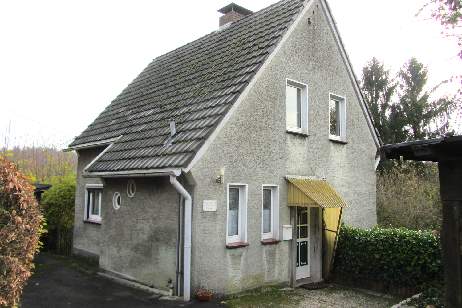 Freistehendes Einfamilienhaus auf der Stadtgrenze nach W-Ronsdorf
