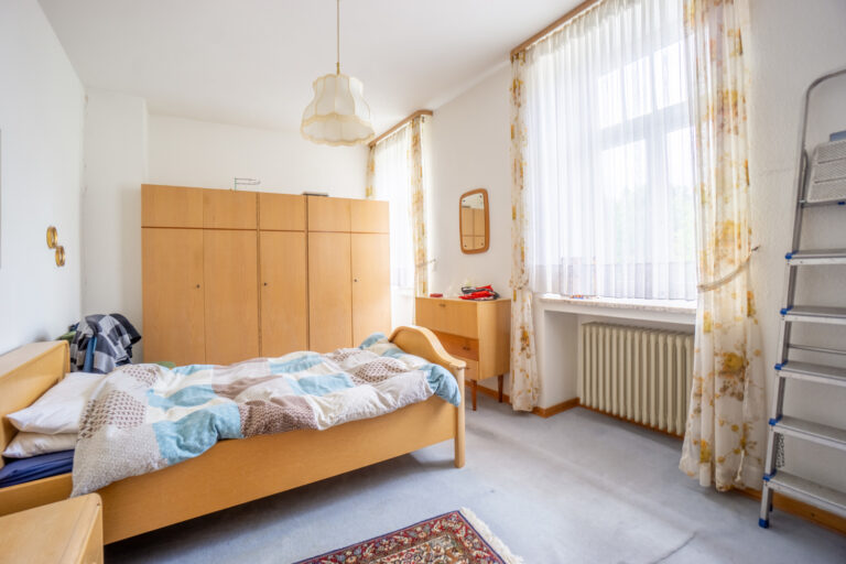 OG Links Schlafzimmer