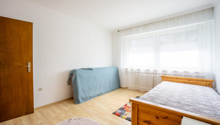 EG Rechts Schlafzimmer