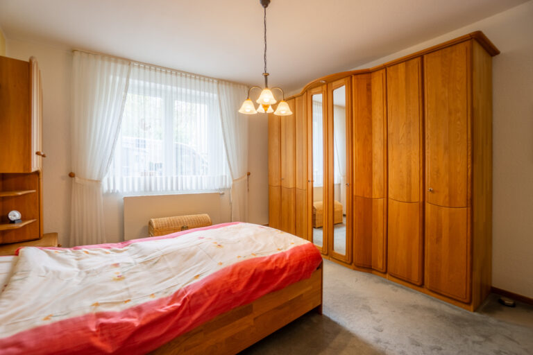 Schlafzimmer (2)