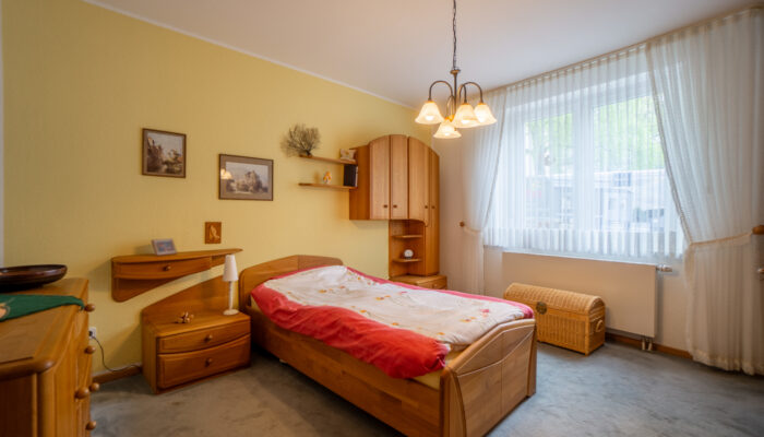 Schlafzimmer (1)