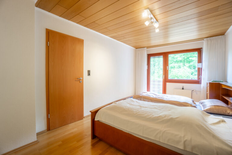 OG Schlafzimmer (2)