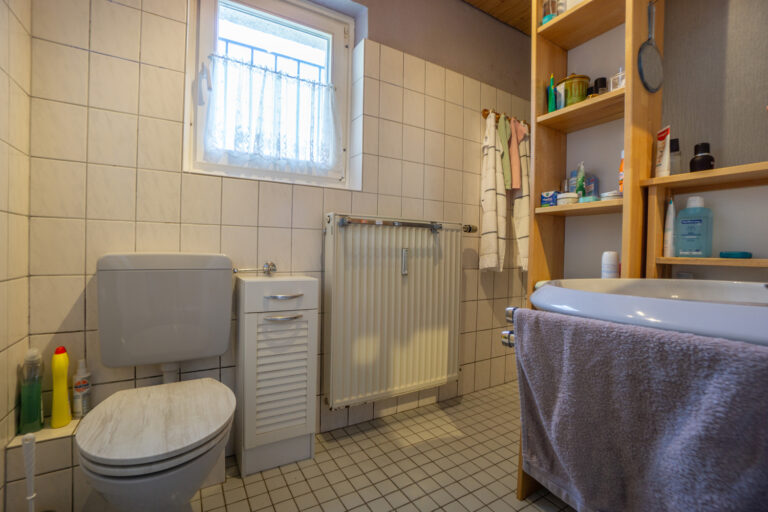 OG Badezimmer (1)