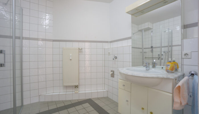 Badezimmer (2)