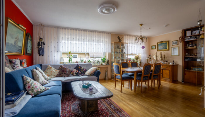 Wohn-/Esszimmer (1)