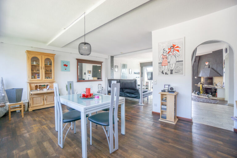 DG1 Esszimmer (2)