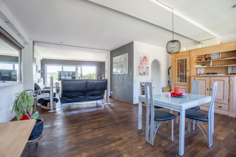 DG1 Esszimmer (3)
