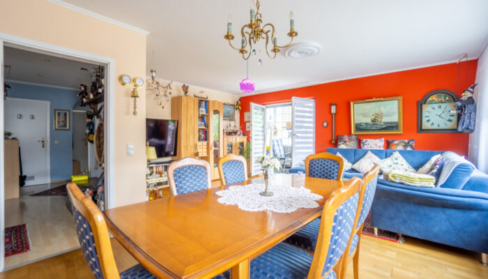 Wohn-/Esszimmer (2)