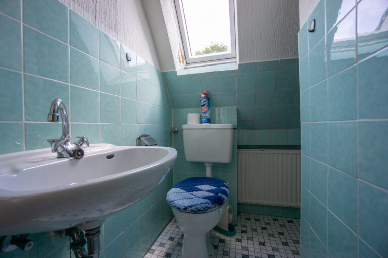 DG WC