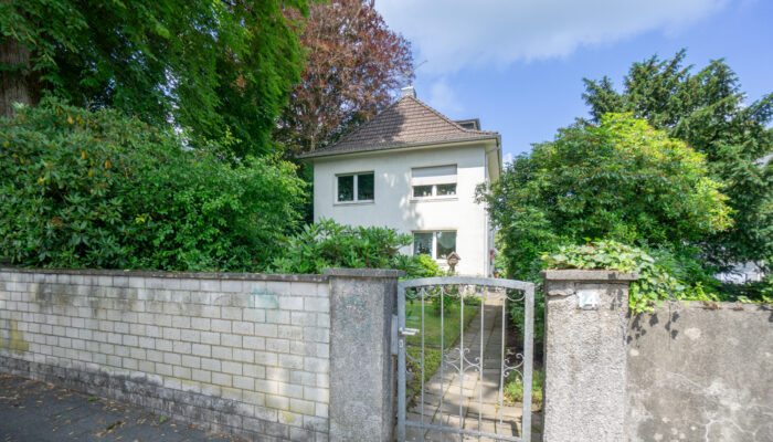 Straßenansicht