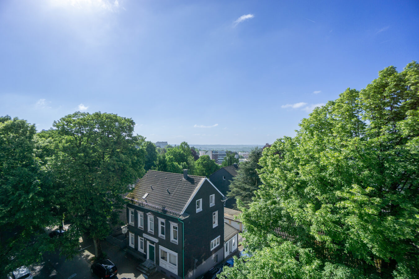 PROVISIONSFREI für den Käufer!! Charmante Maisonettewohnung mit Weitblick