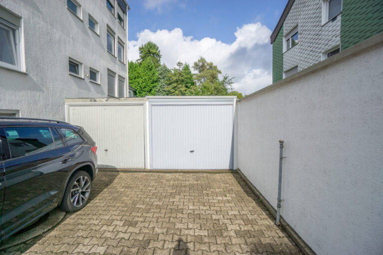Garage (1)