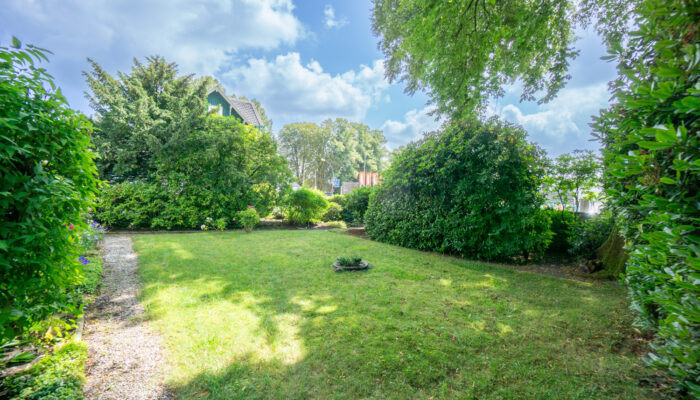 vorderes Grundstück